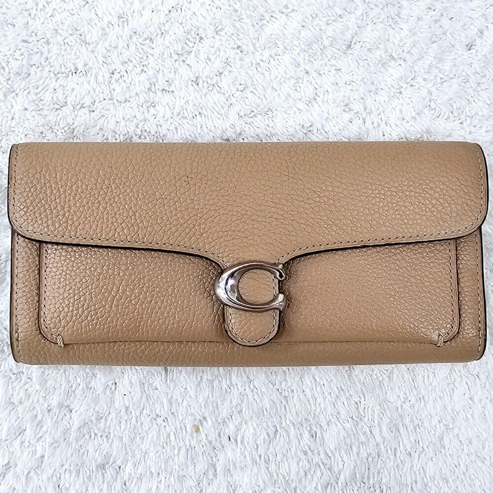 COACH 93983 Tabby Stone Pebble Leather Long Tri-Fold Wallet